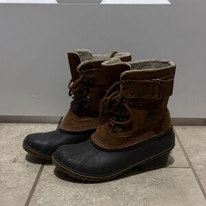Sorel Tan and Black Lace-Up Boots
